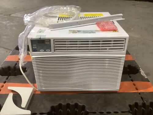 Gree Window Air Conditioner with Remote Control, 12000 BTU - No Window Kit  - Lot 87