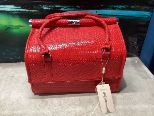 HOYOFO Travel Makeup Case  - Lot 977