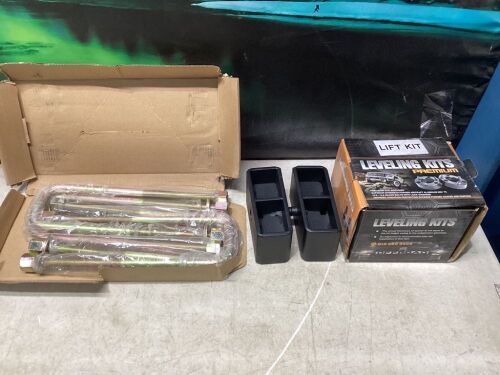 Suspension Lift Kit 3" Front Strut Spacers & 2" Rear Blocks with 4 Extended U Bolts Leveling Kit for 04-20 Tacoma  - Lot 1123