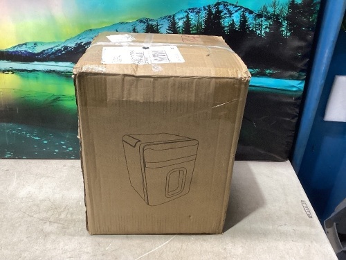 12V/220V 12L Mini Portable Cooler and Warmer for Car - Lot 305