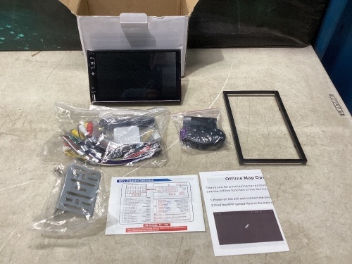 Car Multimedia Radio - Lot 433