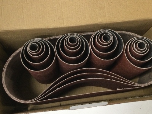120-Grit Combination Belt and Sleeve Sandpaper Set, 24 Pack,Appears New - Lot 614
