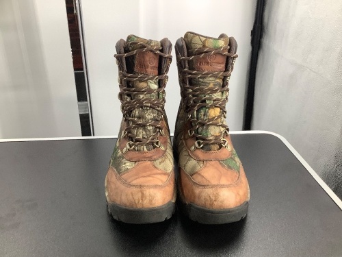 Game Winner Men's Boots, 9.5, Scuffed, Ecommerce Return - Lot 100
