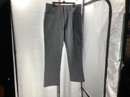 Red Head Men's Pants, 36x30, Appears New - Lot 128