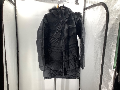 Columbia Women's Parka, Large, Appears New - Lot 150