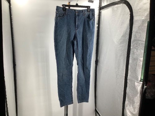 Natural Reflections Women's Jeans, 14, Appears New - Lot 156