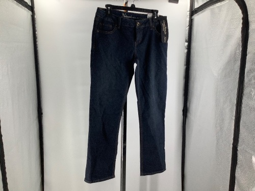 Natural Reflections Women's Jeans, 10P, Small Imperfection, Ecommerce Return/Dirty - Lot 161