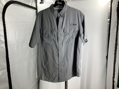 World Wide Sportsman Men's Shirt, Large, Appears New - Lot 180