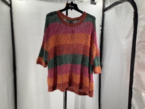 Natural Reflections Women's Sweater, M/L, Appears New - Lot 190