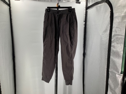 Natural Reflections Women's Pants, Medium, Appears New - Lot 198
