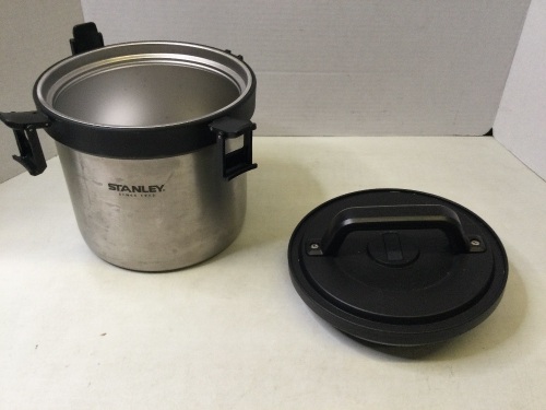 Stanley Cooking Pot, Appears New - Lot 279