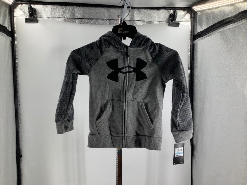 Under Armour Youth Jacket, Small, Appears New - Lot 395