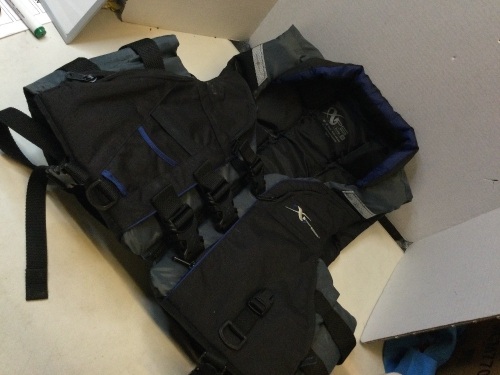 XPS XLarge Life Vest, Ecommerce Return - Lot 409