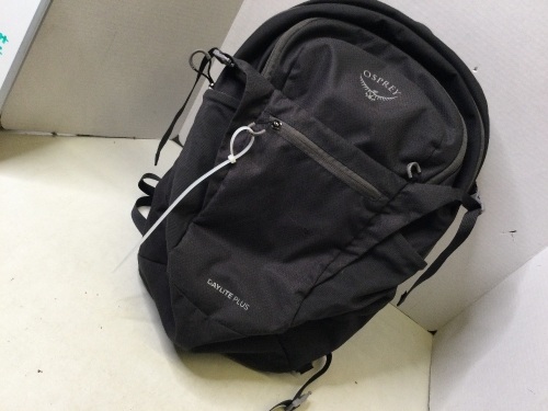 Osprey Daylite Plus Backpack, Small Hole, Ecommerce Return - Lot 414
