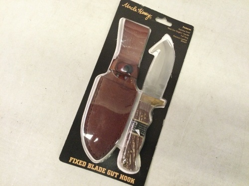 Uncle Henry Fixed Blade Gut Hook, Appears New - Lot 441