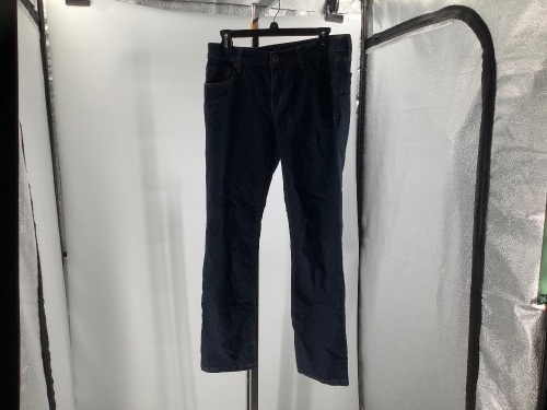 Natural Reflections Women's Jeans, 6P, Appears New - Lot 500