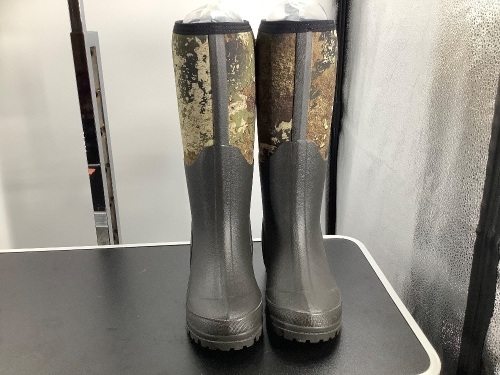 RedHead, Youth Waterproof Boots, 5, Appears New  - Lot 517