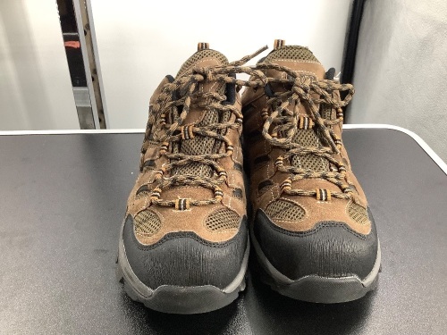 RedHead, Mens Hiking Shoes, 10.5W, Appears New - Lot 518