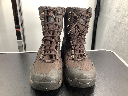 Danner, Mens Boot, Size 9, Appears New  - Lot 522
