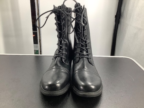 Natural Reflections, Womens leather Boot, Size 9, Appears New  - Lot 523