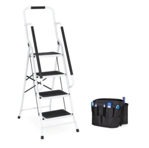 4-Step Portable Folding Ladder - Lot 235
