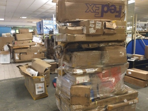 Pallet of Salvage Dot Com Returns. Will Contain Broken Items for Repair or Parts - Lot 248