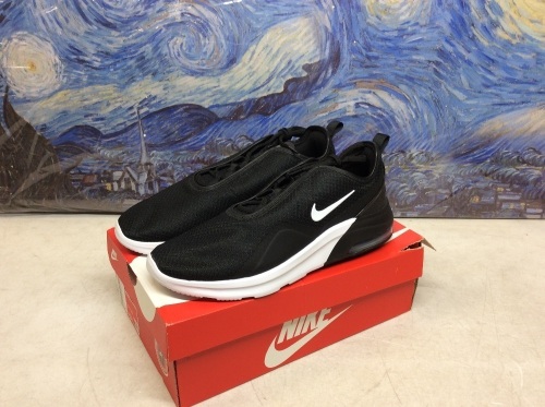 Nike Men's Air Max Motion 2 Running Shoes, Size 11.5 - Appear New  - Lot 288