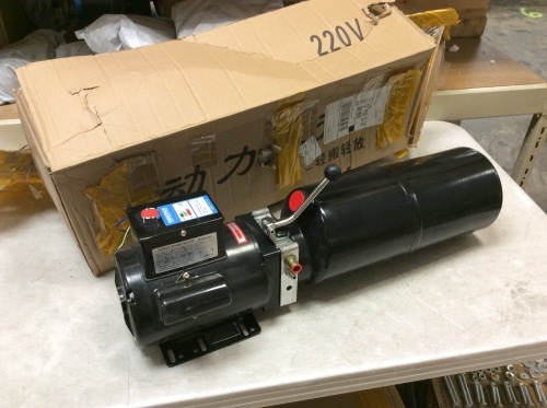 VEVOR Car Lift Hydraulic Power Unit Single Acting Hydraulic Pump Vehicle Hoist 220V - Appears New, Untested  - Lot 332