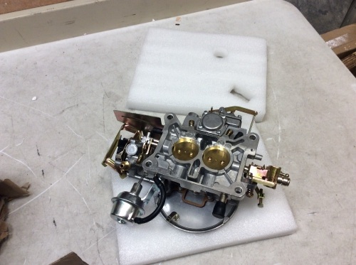 2-Barrel Engine Carburetor for Ford F100, F350, Mustang 2150 - Appears New  - Lot 393