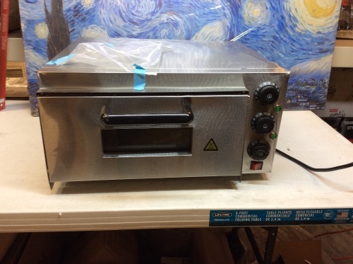 Commercial Small Single Pizza Oven, 110V. Tested and Works. New with Damage - Lot 502