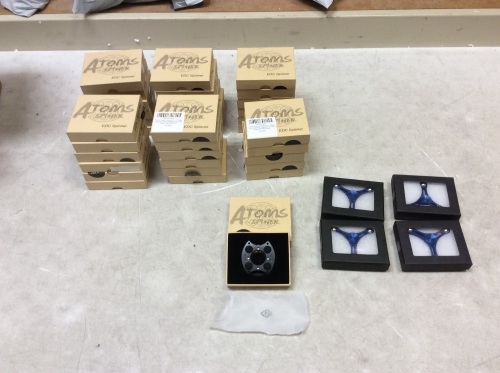 Lot of (40) Fidget Spinner Stress Relieving Toys - Appear New - Lot 504