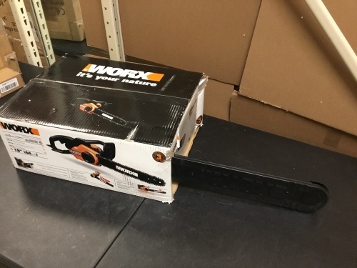 Worx 18" Electric Chainsaw 15 Amp - E-Comm Return, Appears New with Minor Damage   - Lot 544