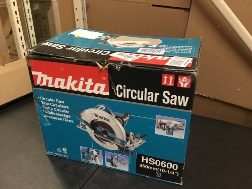 Makita HS0600 10‑1/4 Inch Circular Saw - Appears New   - Lot 545