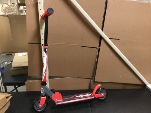 Kids Scooter - Appears New  - Lot 584