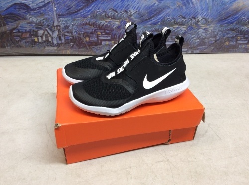 Nike Boy's Flex Runner Sneakers, Size 2Y - Appear New  - Lot 813