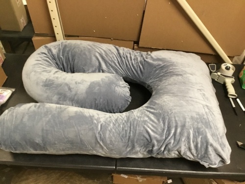 55" U Shaped Pregnancy Pillow - E-Comm Return, Appears New  - Lot 1065