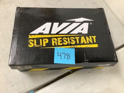 Slip Resistant Work Shoes - Lot 478