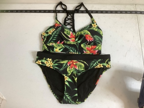 Carrie Underwood Swim Suit, Size XS, Appears New