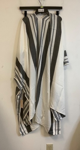 Calia Swim Wrap, Appears New