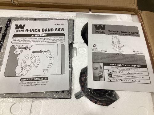 WEN 3959T 2.5-Amp 9-Inch Benchtop Band Saw, Used  - Lot 80