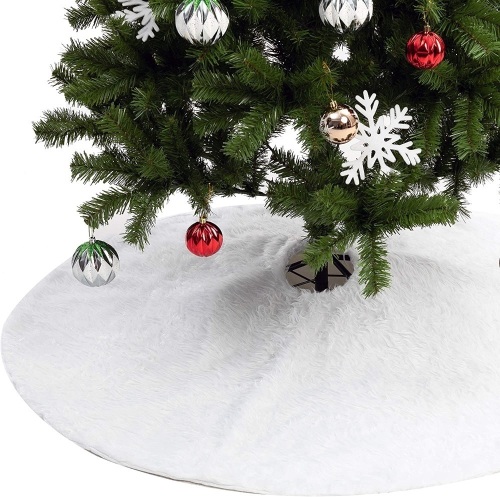 Lot of (5) 48" Christmas Faux Fur Tree Skirt (White) - Lot 809