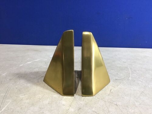 Lot of (2) 6.2" x 5.5" Metal Bookends, Pyramid Gold - Lot 874