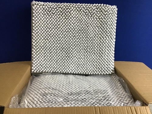 Case of (4) Memory Foam Bath Rugs, 20" x 34"  - Lot 901