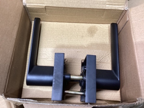 Lot of (20) Matte Black Door Lever Handle Knobs Privacy  - Lot 261