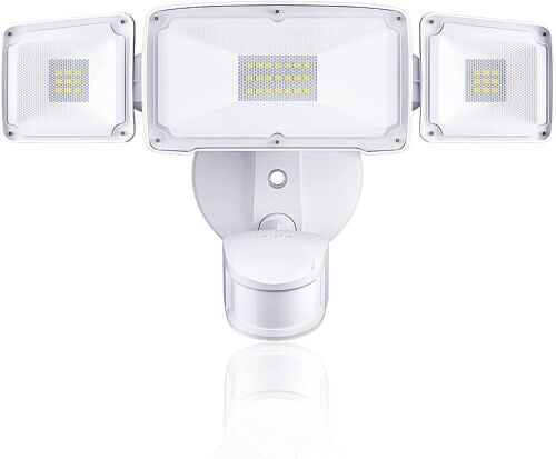 Amico 3 Head LED Security Light with Motion Sensor, Adjustable 40W, 4000LM, 5000K, IP65 Waterproof - Lot 785