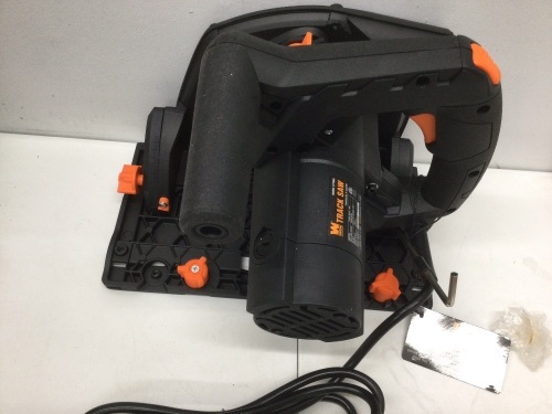 10-Amp 6.5-Inch Plunge Cut Sidewinder Circular Track Saw E-Commerce Return - Lot 155