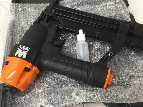 WEN 61722 18-Gauge 2-in-1 Pneumatic 2-Inch Brad Nailer and 1/4-Inch Crown Stapler,APPEARS NEW - Lot 160
