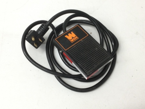 15-Amp Momentary Power Foot Pedal Switch for Woodworking,E-Commerce Return - Lot 166
