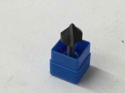 WEN RB304VG 3/4 in. V-Groove Carbide-Tipped Router Bit with 1/4 in. Shank,APPEARS NEW - Lot 272