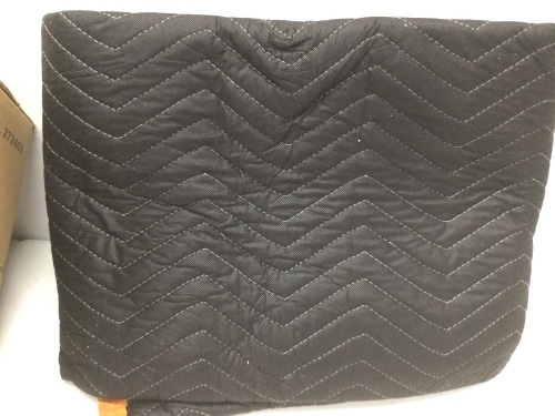 72-Inch by 40-Inch Heavy Duty Padded Moving Blankets, 6-Pack,new - Lot 289